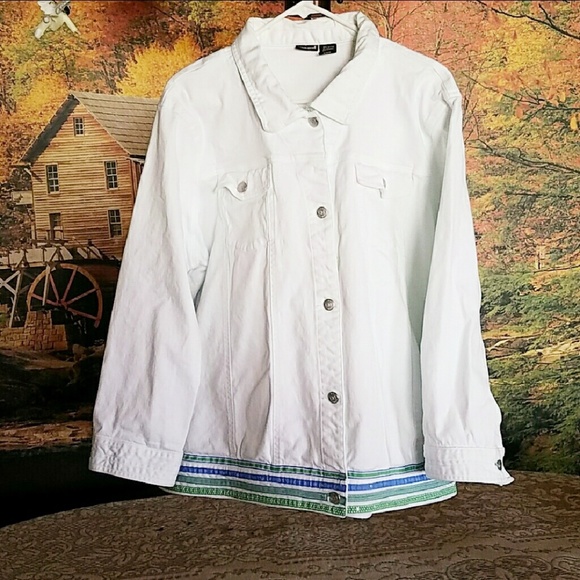 NORTH CREST DENIM JACKET - Picture 2 of 4